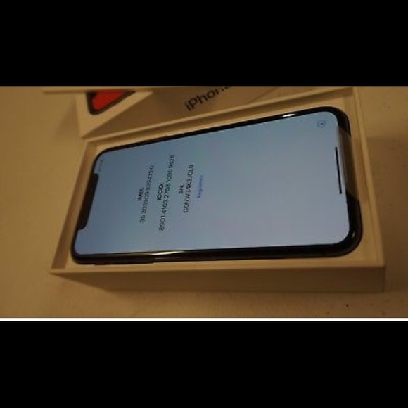 iPhone X silver - Picture 2 of 3